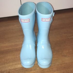 NEED TO SELL short Hunter rain boots